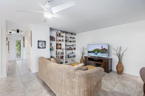 $11,500 | 733 Waterway Drive, North Palm Beach, FL 33408