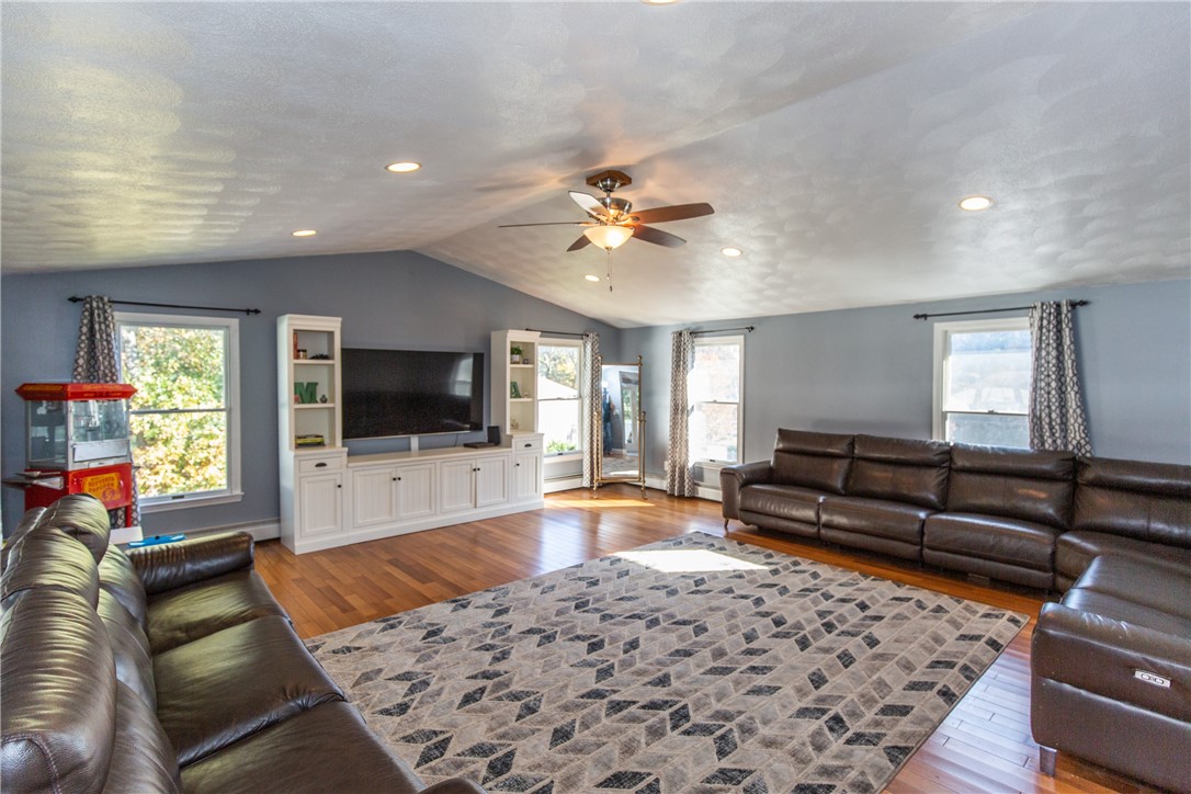 114 Rome Drive Cranston, RI 02921 - Photo 16 of 50 Great Room