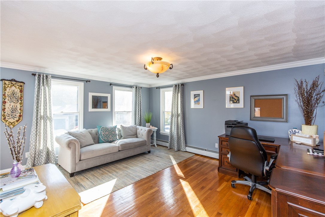 114 Rome Drive Cranston, RI 02921 - Photo 4 of 50 Living Room