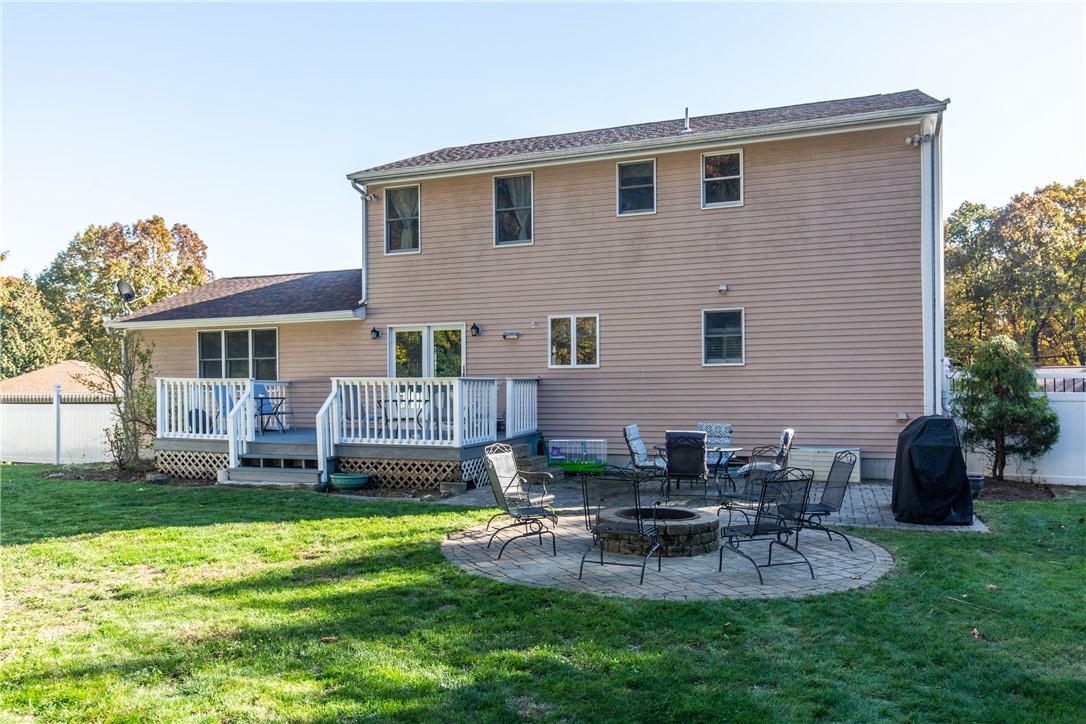 114 Rome Drive Cranston, RI 02921 - Photo 41 of 50 Exterior Back