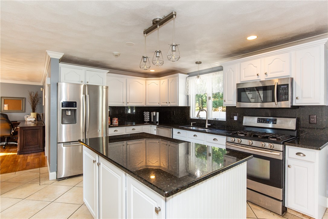 114 Rome Drive Cranston, RI 02921 - Photo 9 of 50 Kitchen