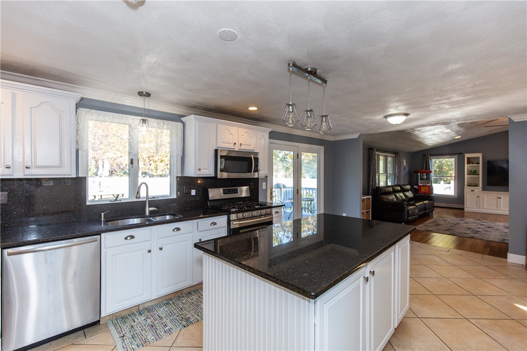 114 Rome Drive Cranston, RI 02921 - Photo 10 of 50 Kitchen