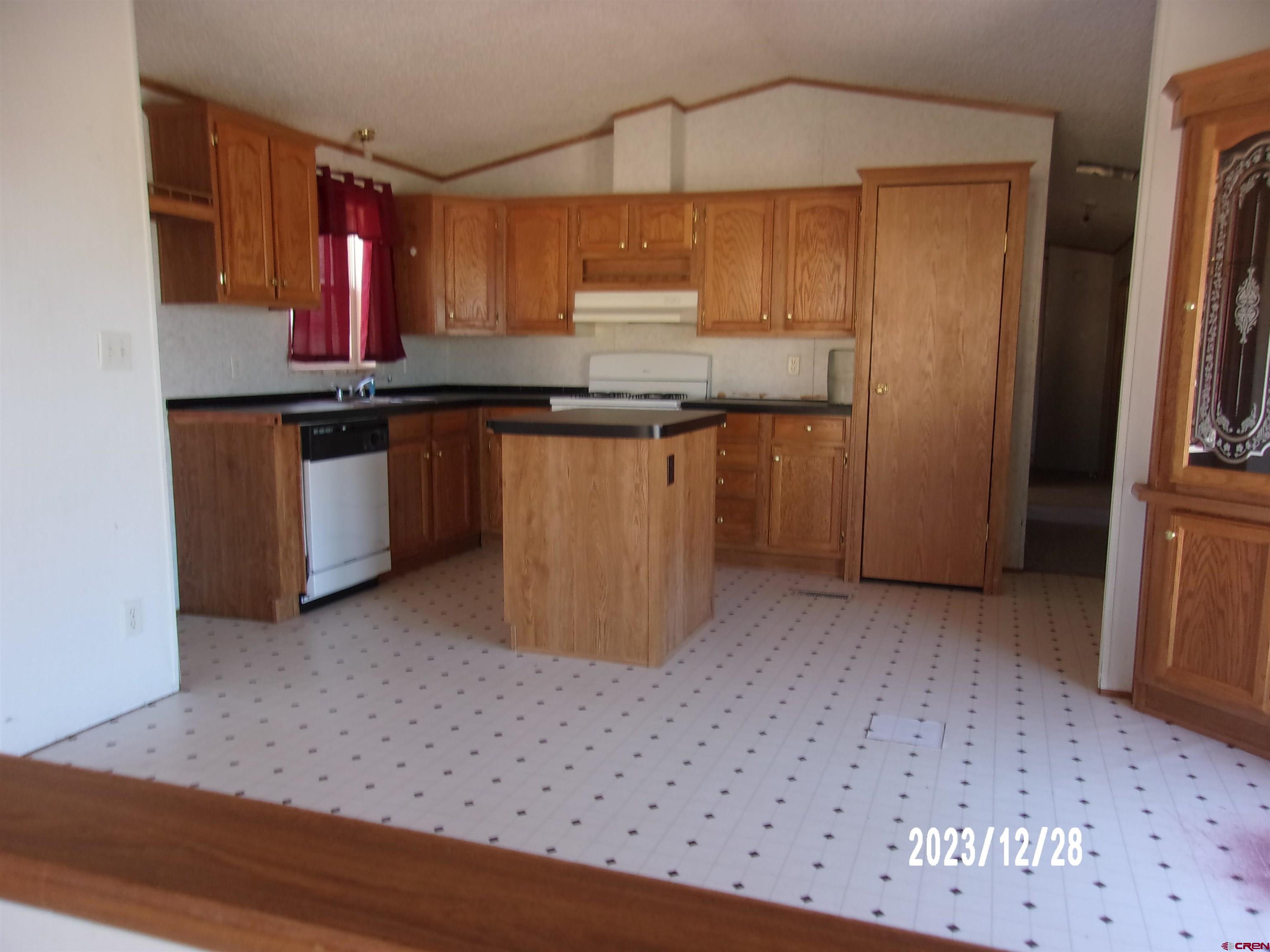 2281 Pioneer Road Delta, CO 81416 - Photo 9 of 13 Gallery Image 9