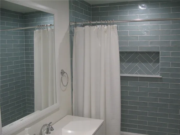 $3,995 | 3700 Bay Street, Sebastian, FL 32976