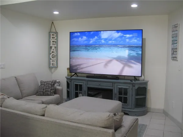 $3,995 | 3700 Bay Street, Sebastian, FL 32976