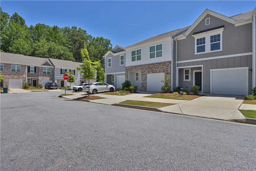 103 Thetford Way Winder, GA 30680 - Photo 2 of 28