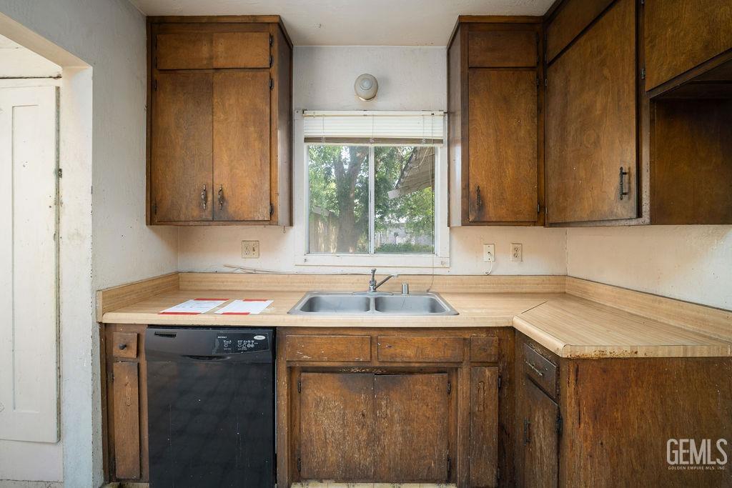 Undisclosed Address Bakersfield, CA 93307 - Photo 15 of 22