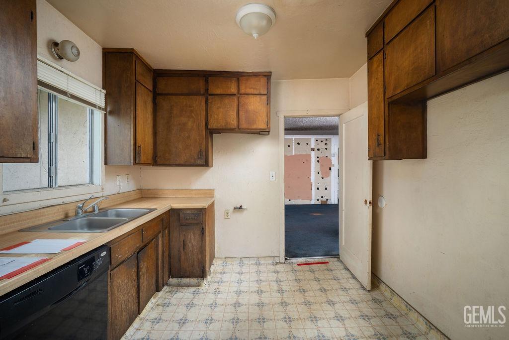 Undisclosed Address Bakersfield, CA 93307 - Photo 16 of 22