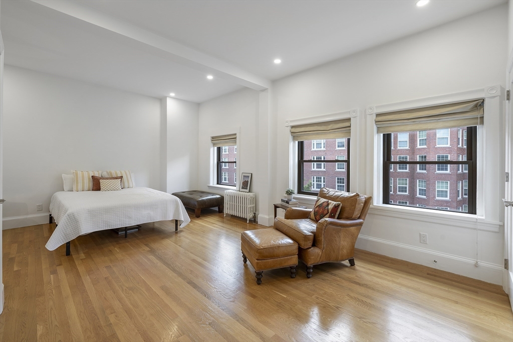 31 Bay State Road, Unit 4 Boston, MA 02215 - Photo 27 of 42