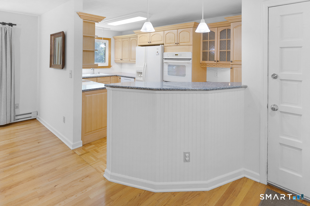 91 Riverview Road, Unit 8C East Lyme, CT 06357 - Photo 7 of 35