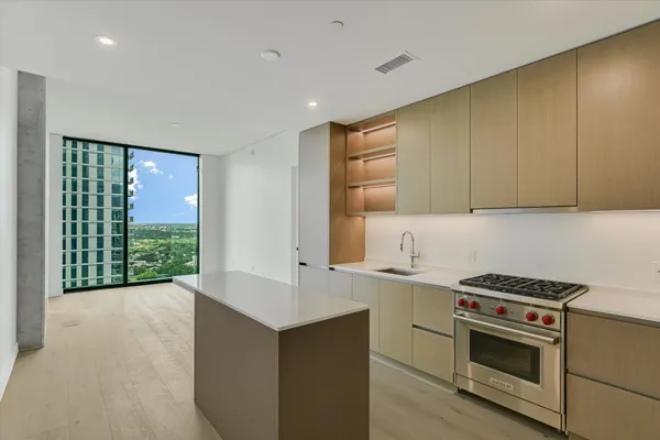 $5,000 | 610 Davis Street, Unit 2904, Austin, TX 78701