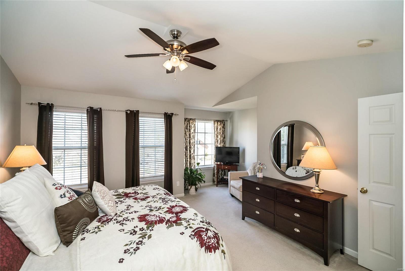 1112 Gateford Ridge Court Ballwin, MO 63021 - Photo 15 of 37 Gallery Image 15