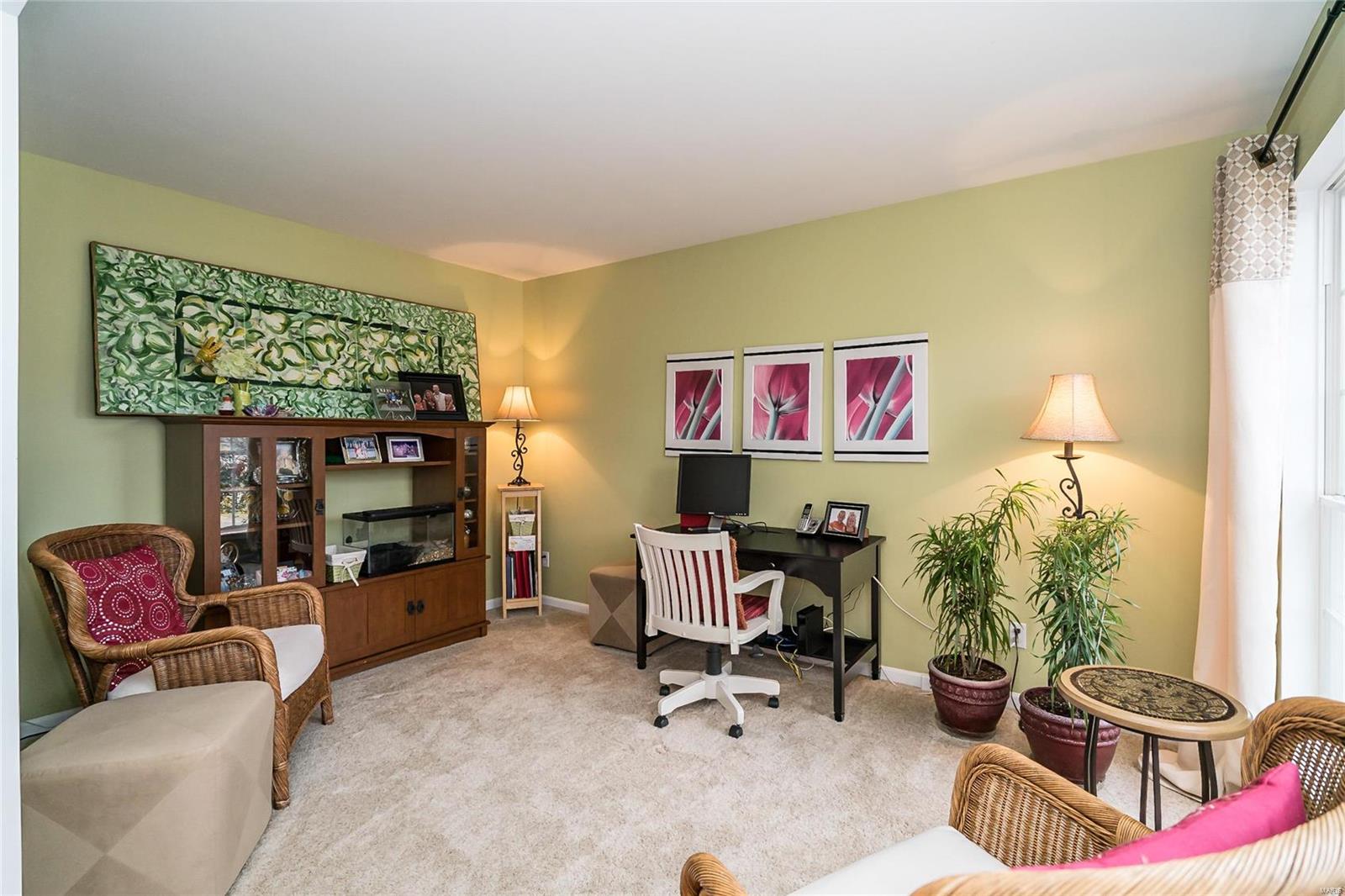 1112 Gateford Ridge Court Ballwin, MO 63021 - Photo 3 of 37 Gallery Image 3