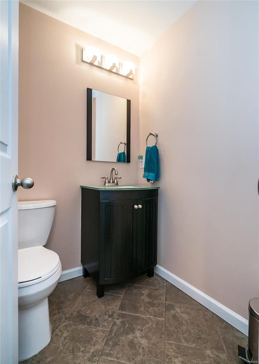 1112 Gateford Ridge Court Ballwin, MO 63021 - Photo 28 of 37 Gallery Image 28
