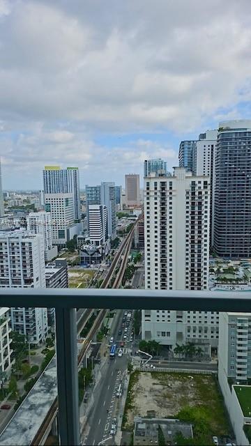 79 Southwest 12th Street, Unit 3711S Miami, FL 33130 - Photo 3 of 10