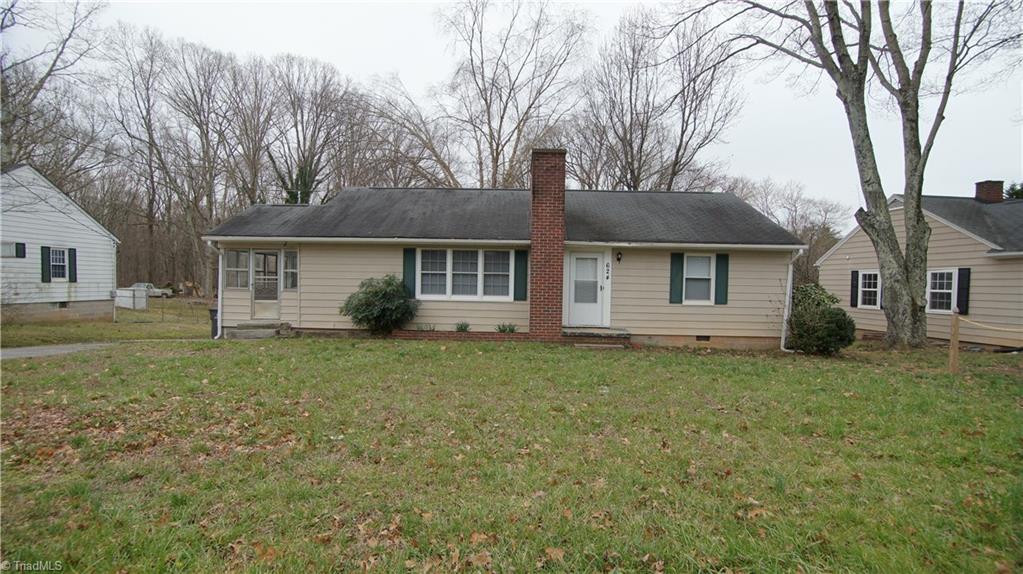 624 Oak Summit Road Winston-Salem, NC 27105 - Photo 2 of 18 Gallery Image 2