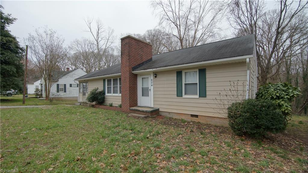 624 Oak Summit Road Winston-Salem, NC 27105 - Photo 3 of 18 Gallery Image 3