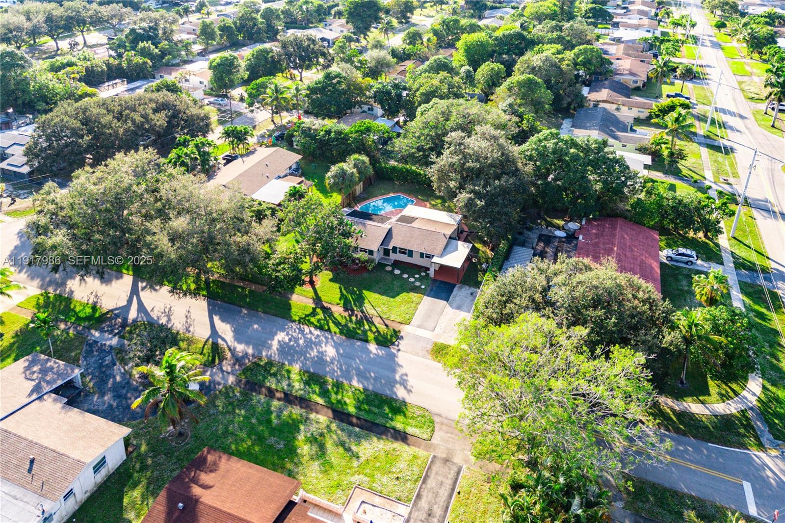 475 Northwest 46th Terrace Plantation, FL 33317 - Photo 39 of 43 a picture of flowers
