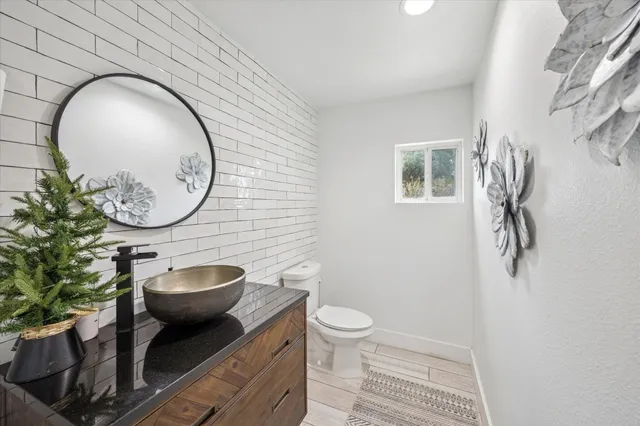 $2,900,000 | 5225 East 5th Street, Katy, TX 77493