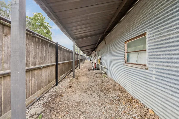 $2,590,000 | 5225 East 5th Street, Katy, TX 77493