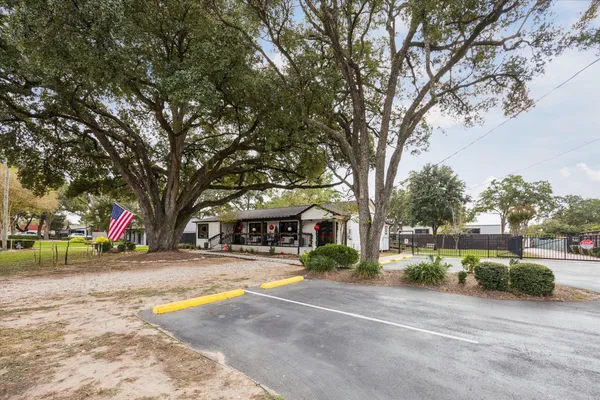 $2,590,000 | 5225 East 5th Street, Katy, TX 77493