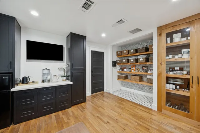 $2,900,000 | 5225 East 5th Street, Katy, TX 77493