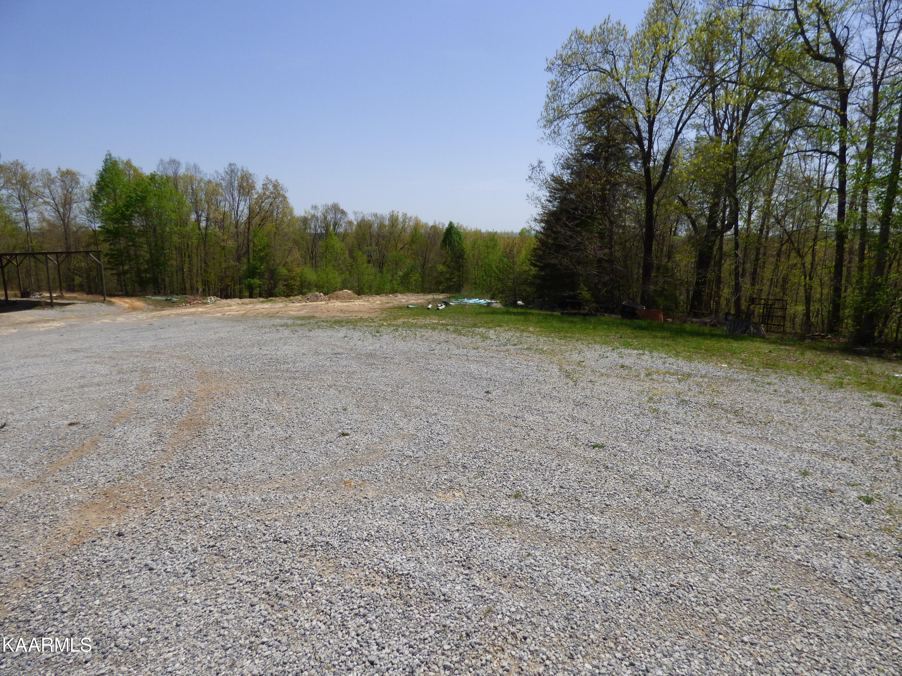 1007 Rodgers Road Crossville, TN 38572 - Photo 29 of 31 P1050981