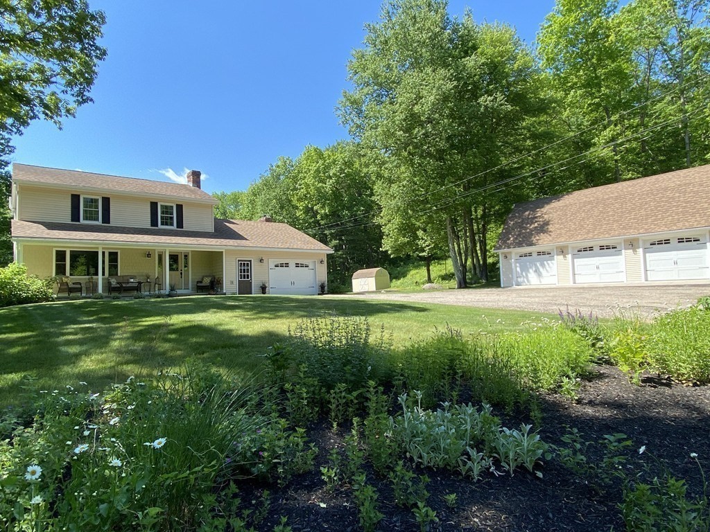 121 Chamberlain Hill Road Barre, MA 01005 - Photo 1 of 38