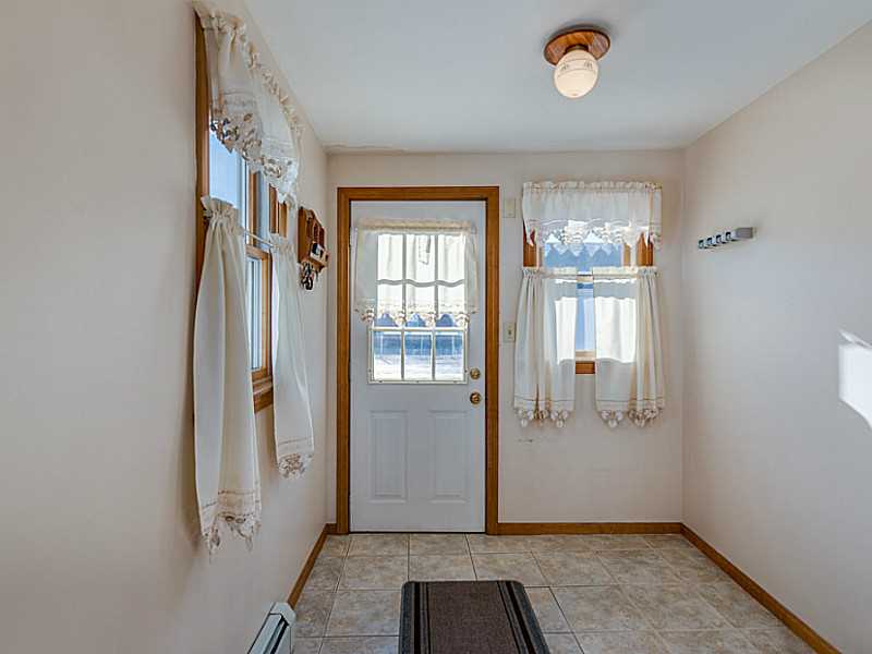 251 Adams Street Woonsocket, RI 02895 - Photo 14 of 21 Entry.