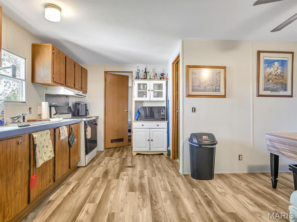 21515 4th Street Keyesport, IL 62253 - Photo 11 of 23