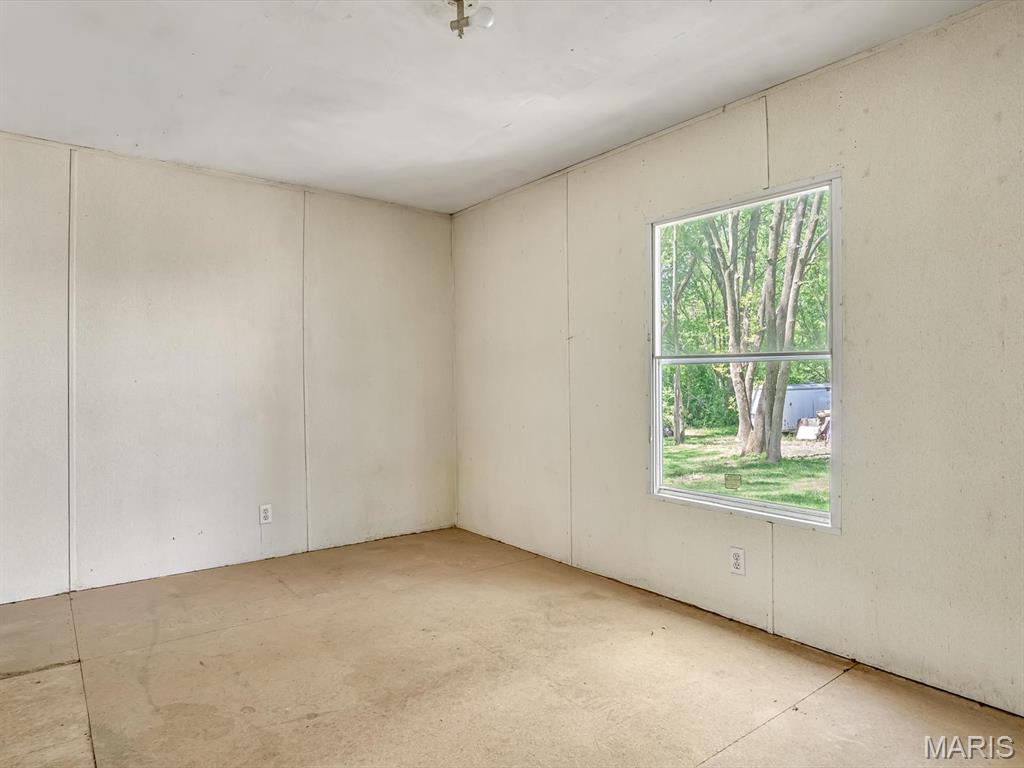 21515 4th Street Keyesport, IL 62253 - Photo 7 of 23
