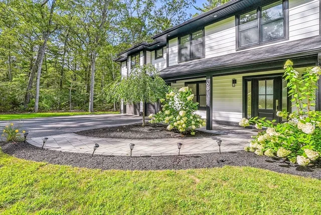 $929,900 | 68 Pearl Street, Upton, MA 01568