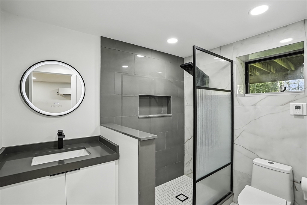 68 Pearl Street Upton, MA 01568 - Photo 33 of 37