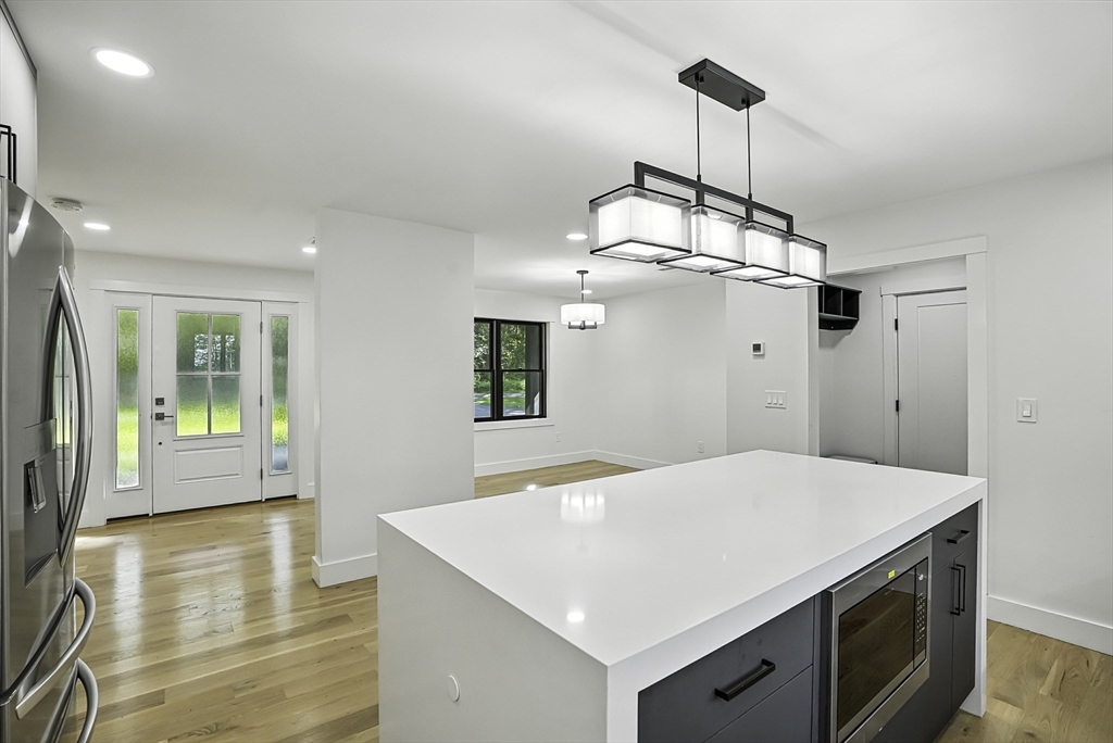 68 Pearl Street Upton, MA 01568 - Photo 5 of 37