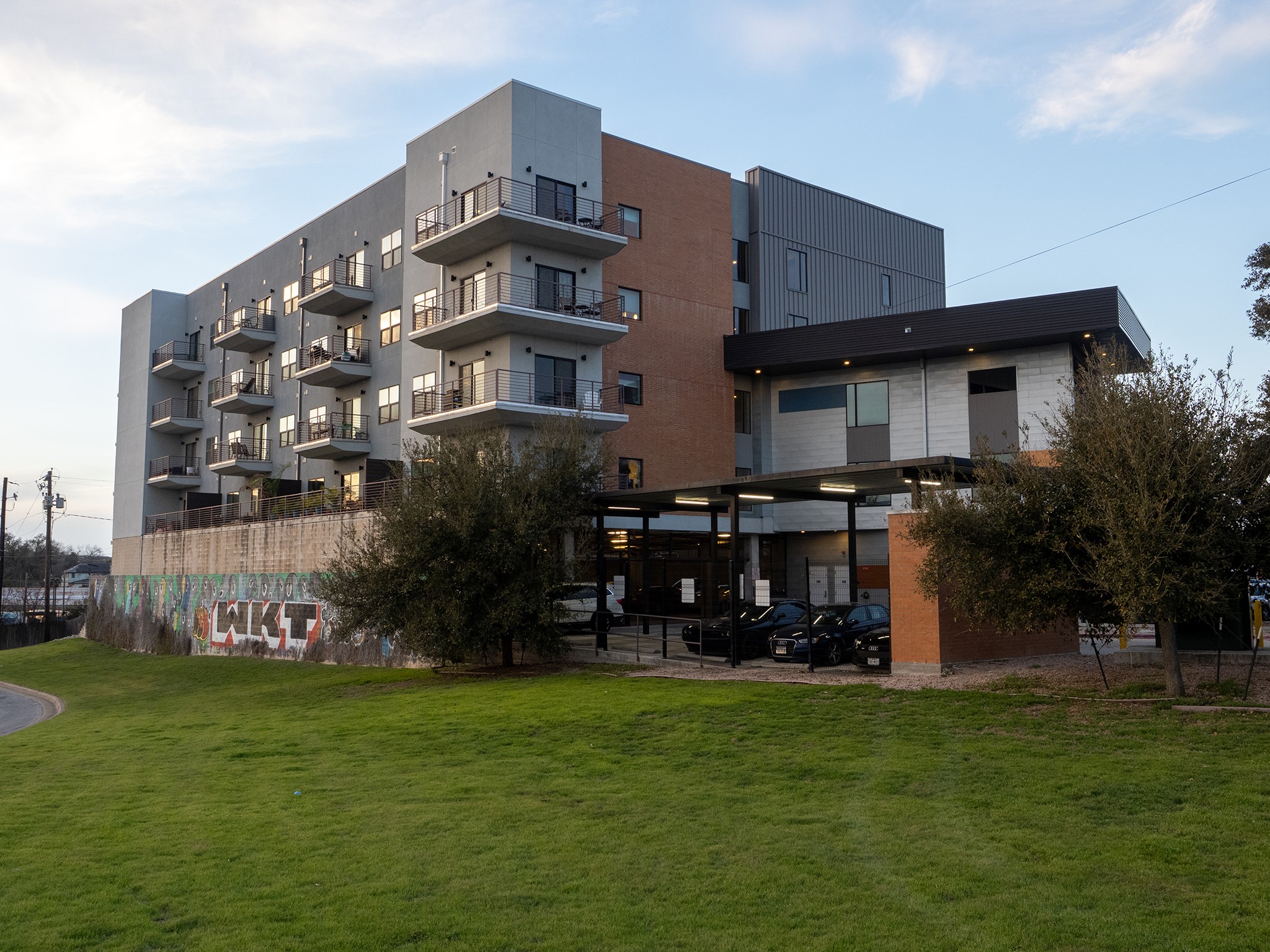 6444 Burnet Road, Unit 509 Austin, TX 78757 - Photo 29 of 32 View of apartment building / complex
