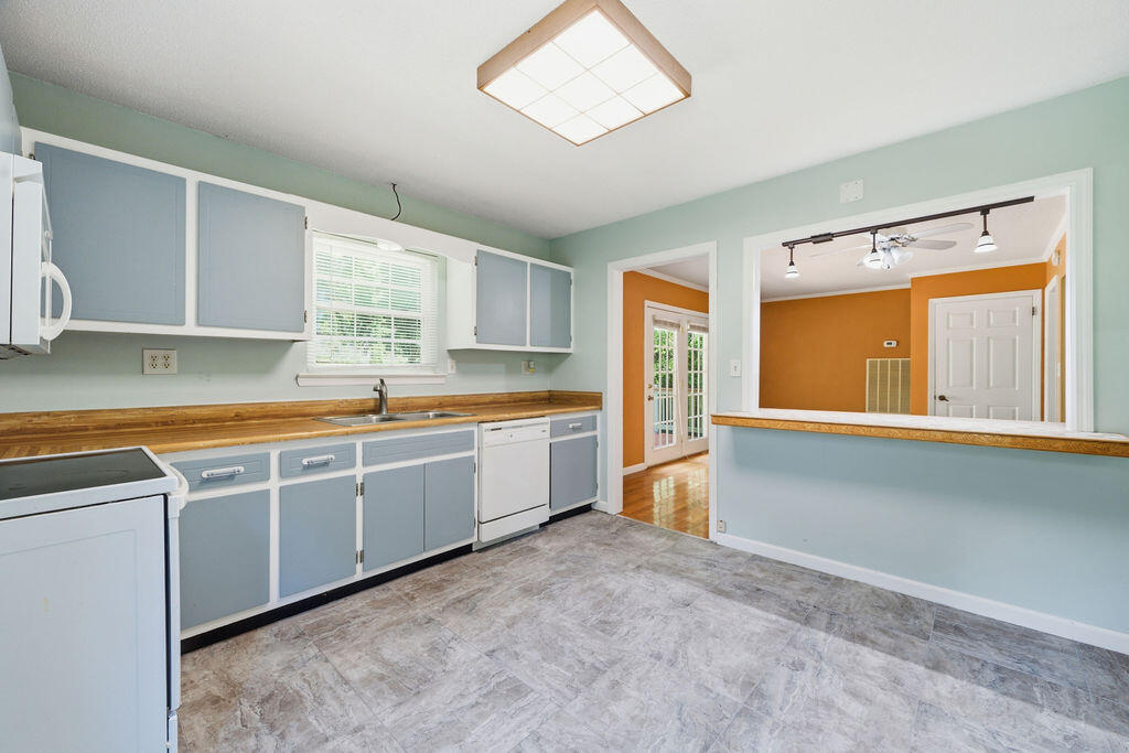 213 Maple Way Ringgold, GA 30736 - Photo 21 of 40 213MapleWay-19
