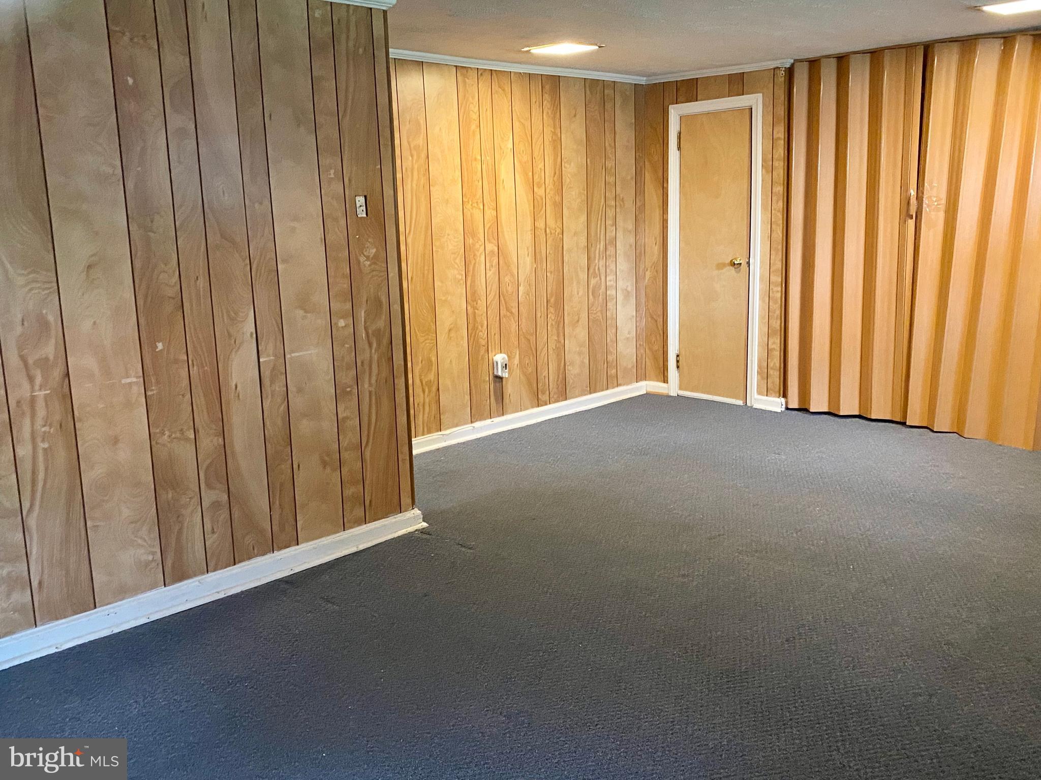 7527 8th Street Northwest Washington, DC 20012 - Photo 16 of 18 a view of a livingroom with a balcony