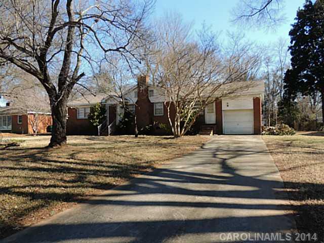5246 Manning Road Charlotte, NC 28269 - Photo 1 of 16