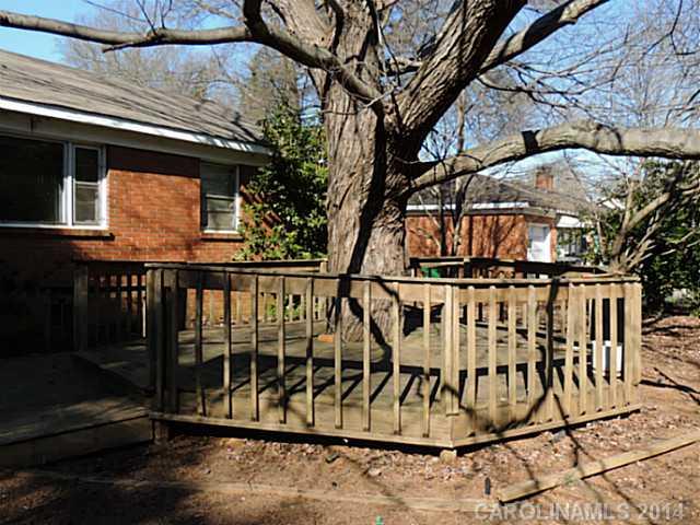 5246 Manning Road Charlotte, NC 28269 - Photo 12 of 16