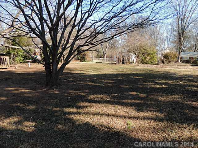 5246 Manning Road Charlotte, NC 28269 - Photo 13 of 16