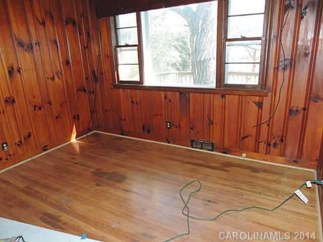 5246 Manning Road Charlotte, NC 28269 - Photo 7 of 16