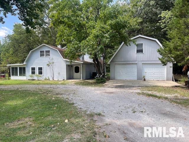 14555 Allen Road Herrin, IL 62948 - Photo 2 of 39