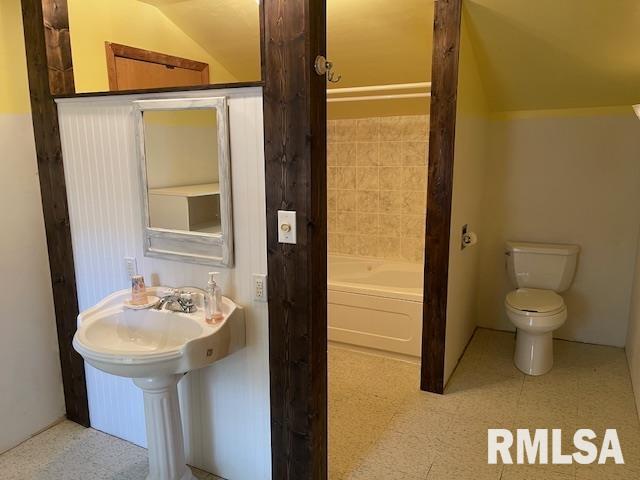 14555 Allen Road Herrin, IL 62948 - Photo 25 of 39