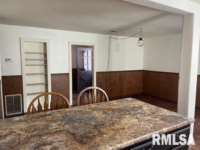 14555 Allen Road Herrin, IL 62948 - Photo 10 of 39