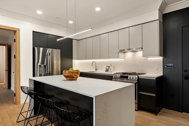 $589,000 | 388 Washington Street, Unit 104, Quincy, MA 02169