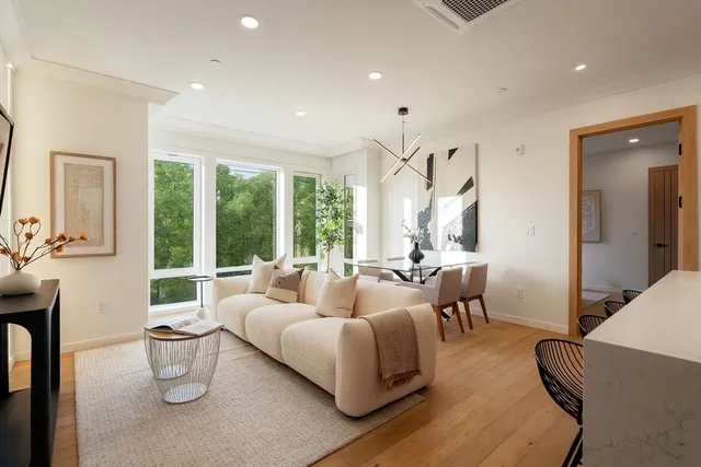 $589,000 | 388 Washington Street, Unit 104, Quincy, MA 02169