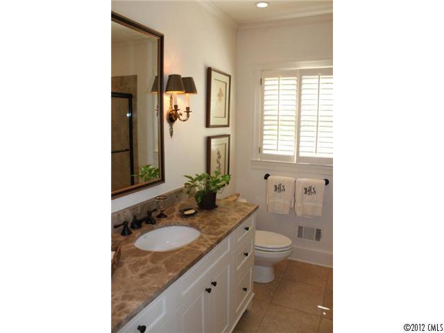 3700 Foxcroft Road Charlotte, NC 28211 - Photo 8 of 15 Gallery Image 8