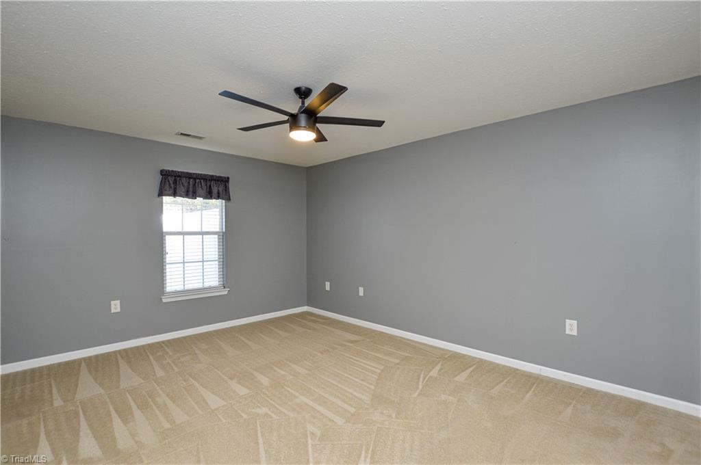 3249 Hyde Pl Circle Winston-Salem, NC 27103 - Photo 20 of 31