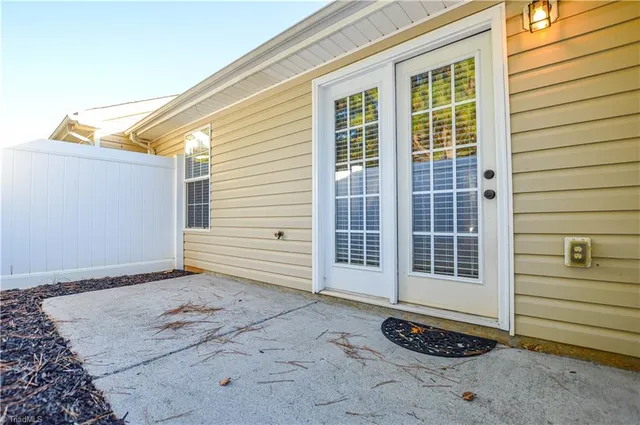 $215,000 | 3249 Hyde Pl Circle, Winston-Salem, NC 27103