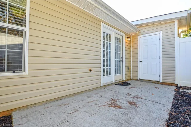 $215,000 | 3249 Hyde Pl Circle, Winston-Salem, NC 27103